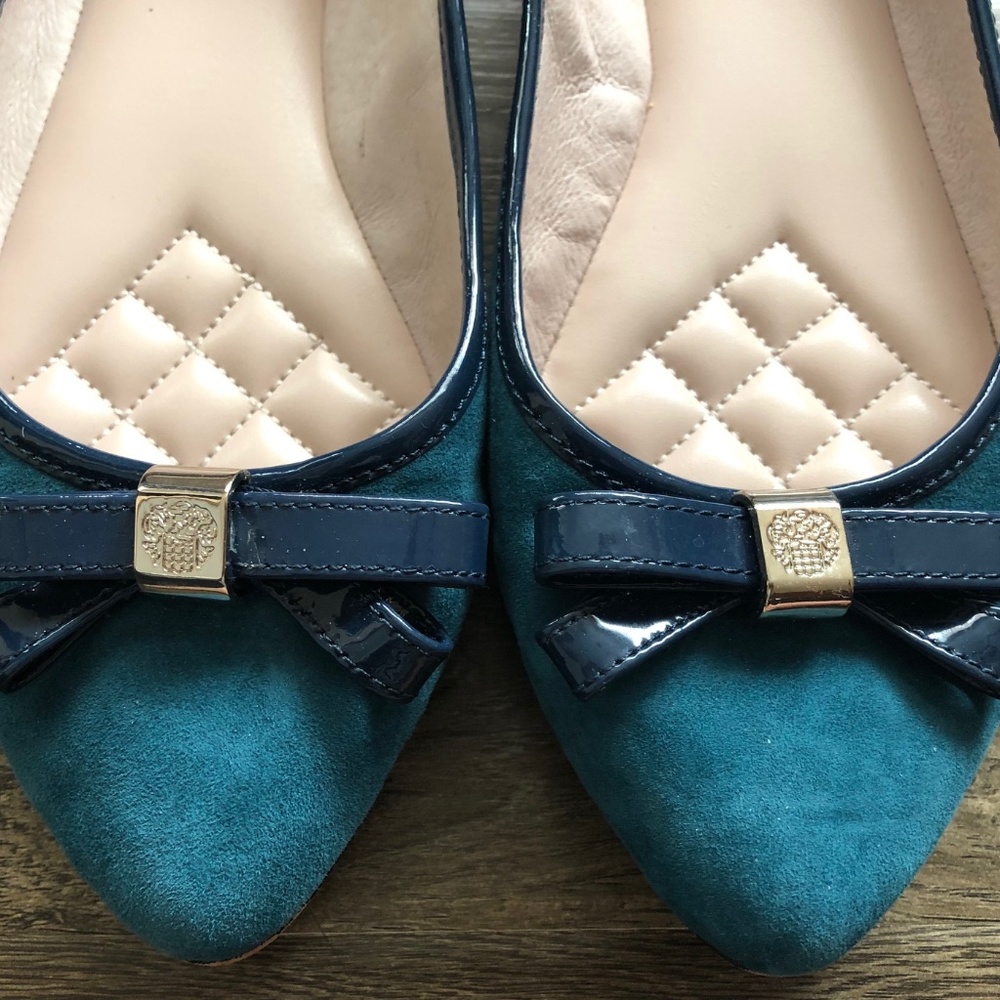 Women's Vince Camuto Suede Bow Flat Shoes Size 7.5 - Picture 4 of 8